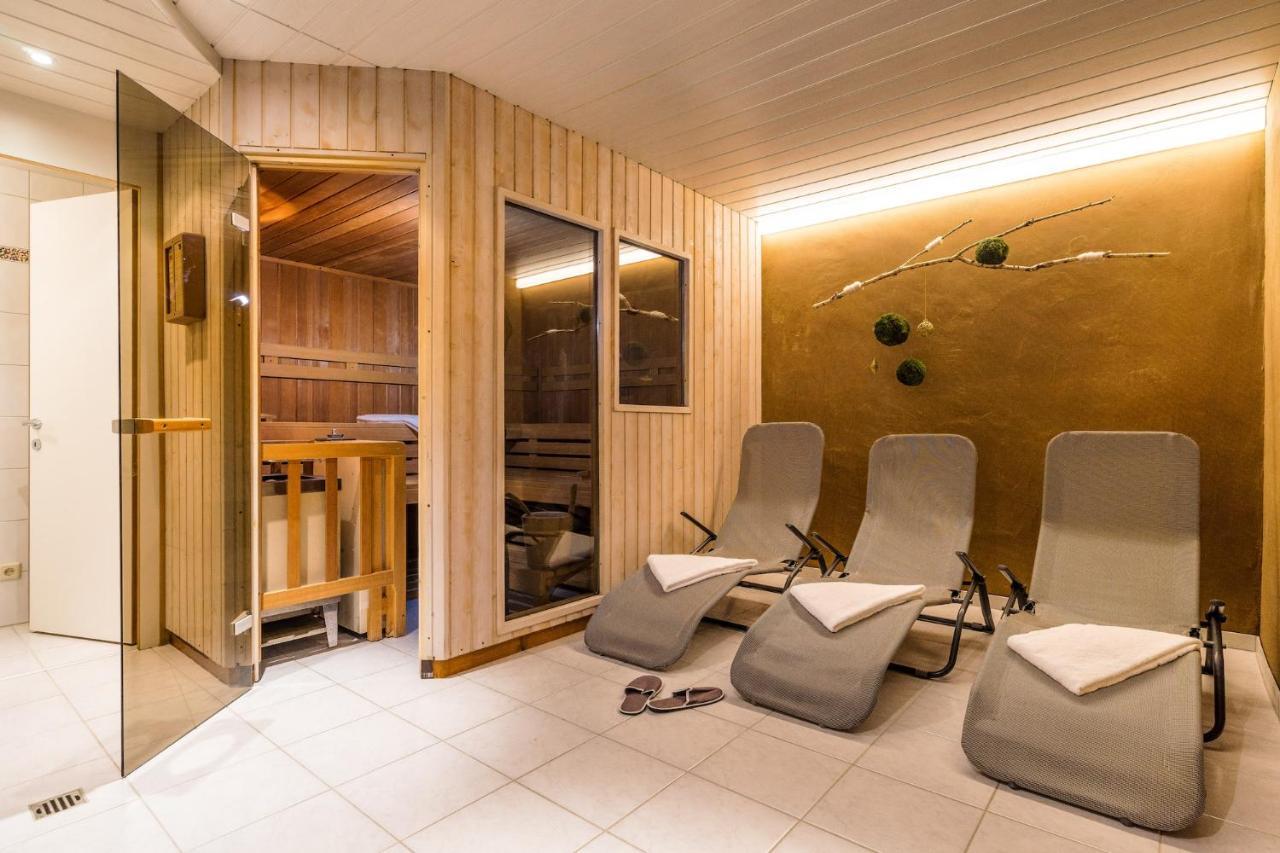 Alpenapart Montafon - Haus Engstler Schruns ภายนอก รูปภาพ
