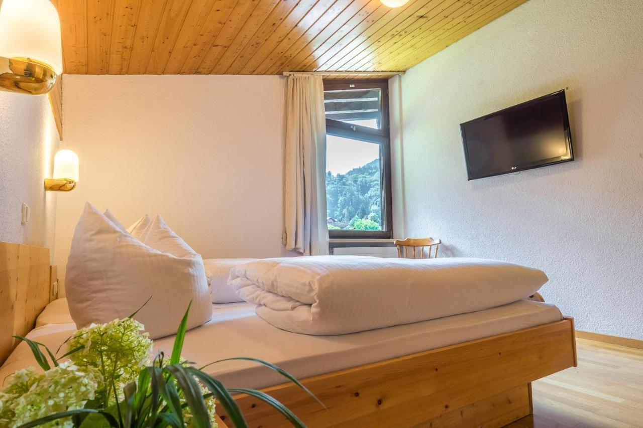 Alpenapart Montafon - Haus Engstler Schruns ภายนอก รูปภาพ